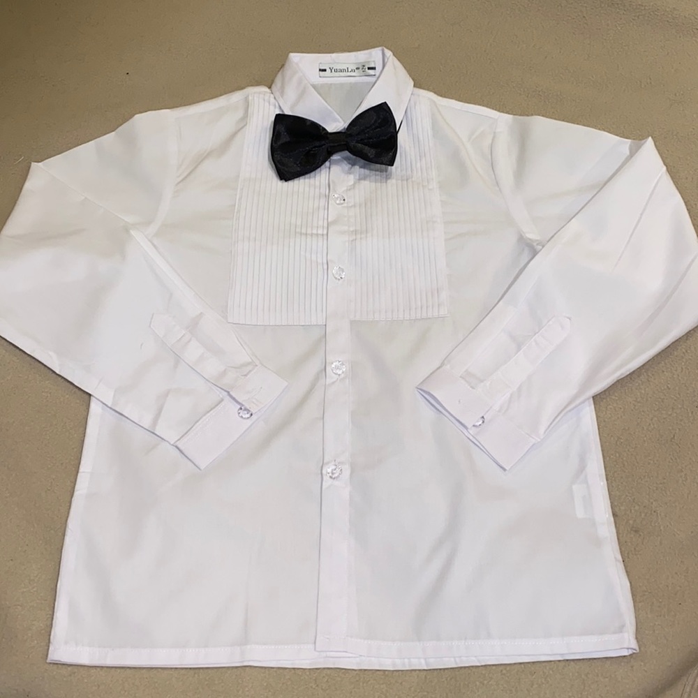 NWT YuanLu child’s white pleated tuxedo shirt with adjustable black bow tie